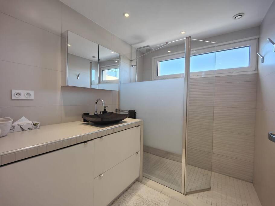 Cannes Vue Mer T2 61M²+ Parking Bagian luar foto