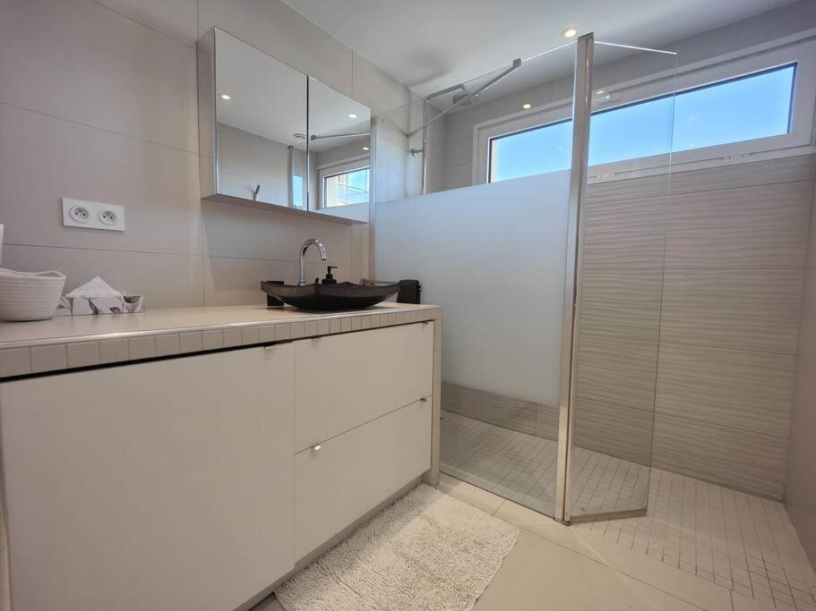 Cannes Vue Mer T2 61M²+ Parking Bagian luar foto